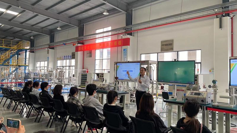 环保型化学助剂代理加盟：揭秘行业趋势与选择要点